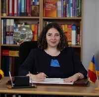 Corina Pelau
